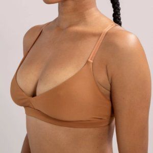 Nude Barre Lightweight V Neck Ultra Soft Adjustable Clasp Closure Bra Bralette M